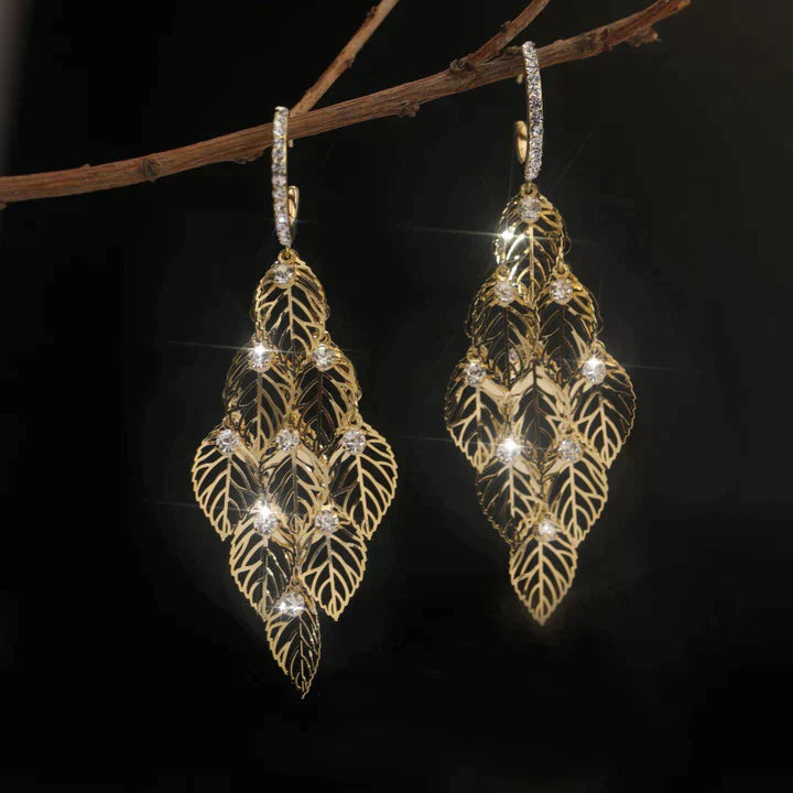 HOLLOW LEAF EARRINGS
