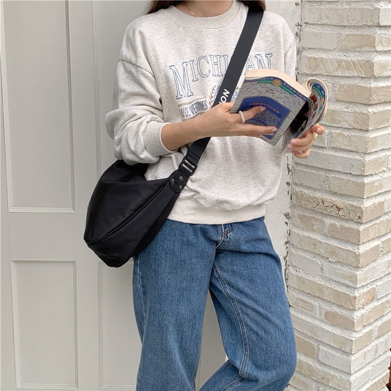 Waterproof Crescent Bag(50% OFF)