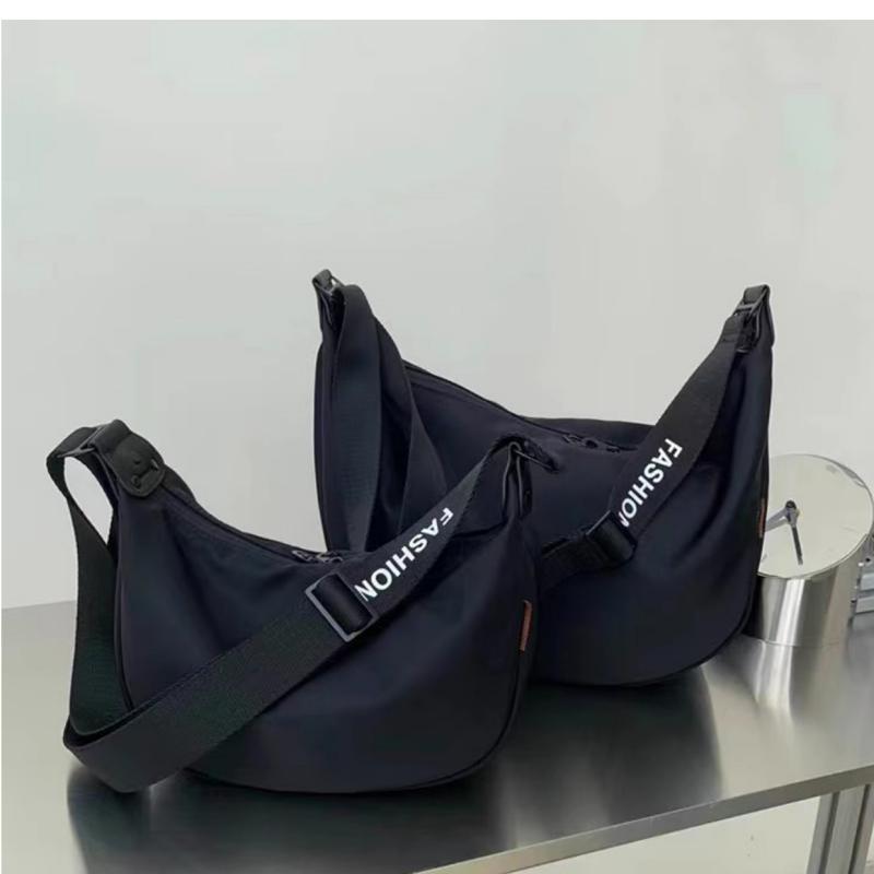 Waterproof Crescent Bag(50% OFF)