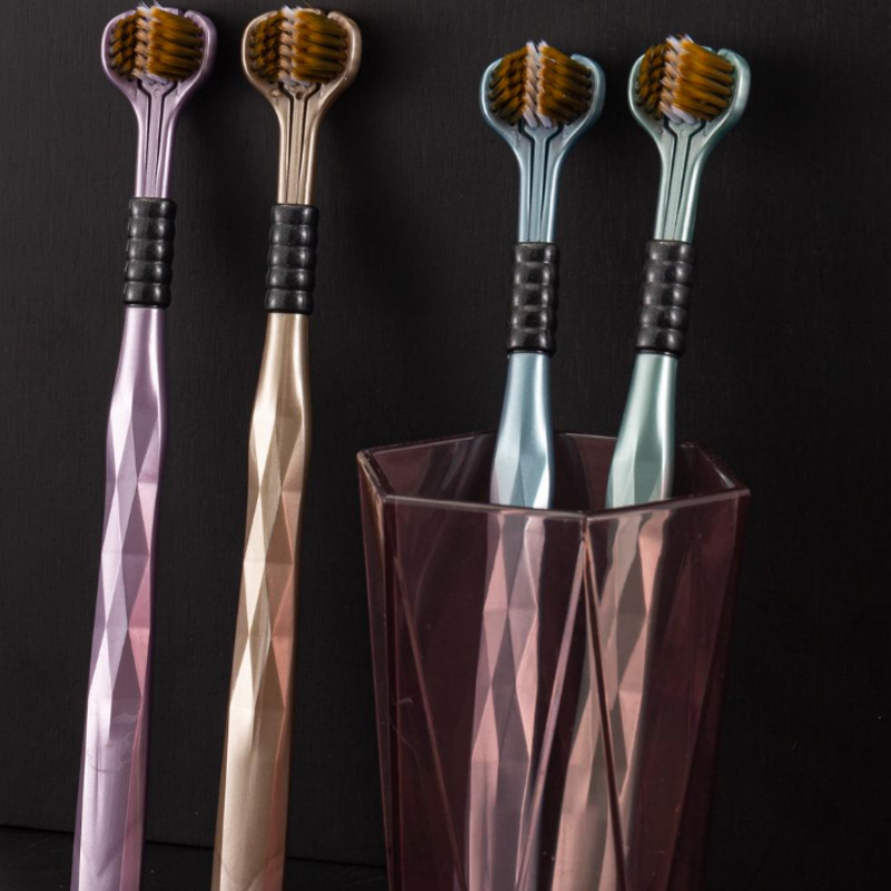 š„Hot Saleš„Tri-Head Multi-Angle Cleaning Toothbrush