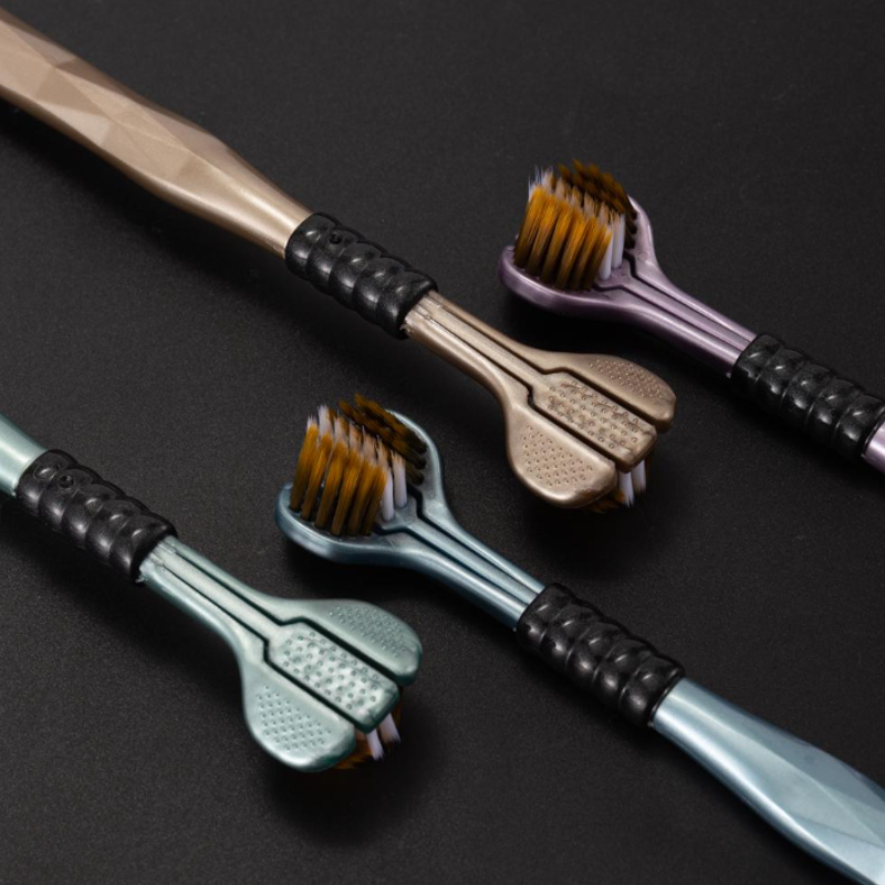 š„Hot Saleš„Tri-Head Multi-Angle Cleaning Toothbrush