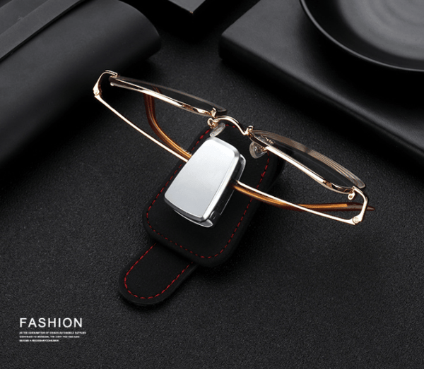 UNIVERSAL CAR VISOR SUNGLASSES HOLDER CLIP