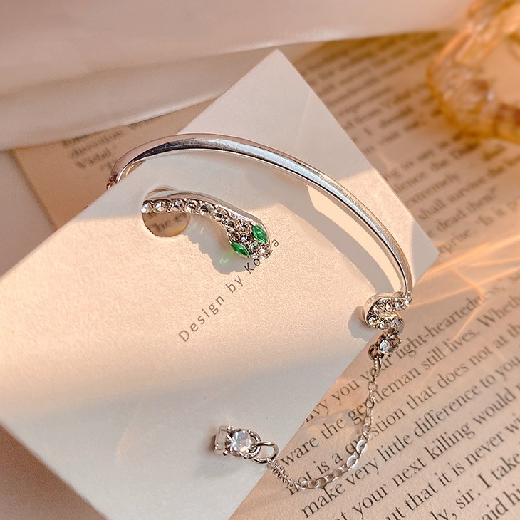 Novel Snake-Shape Earrings