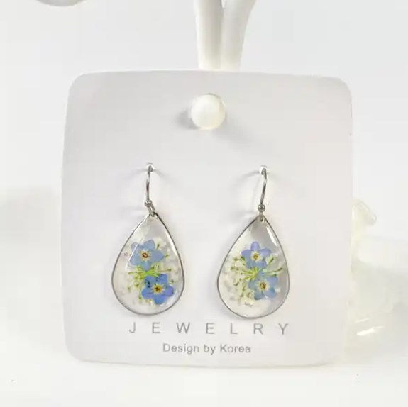 Preserved flower earrings