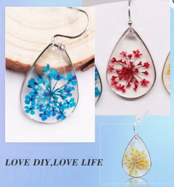 Preserved flower earrings