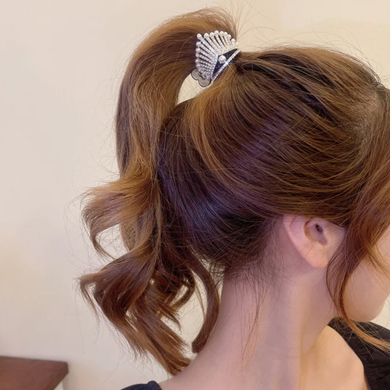 Elegant Crown Hairpin