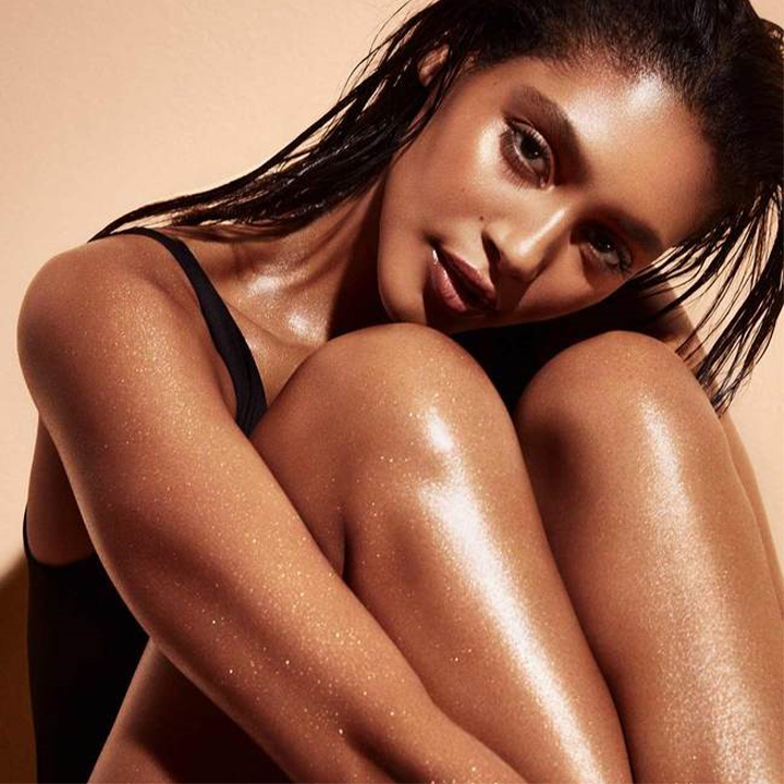 Glamaz™ Scented Body Highlighter