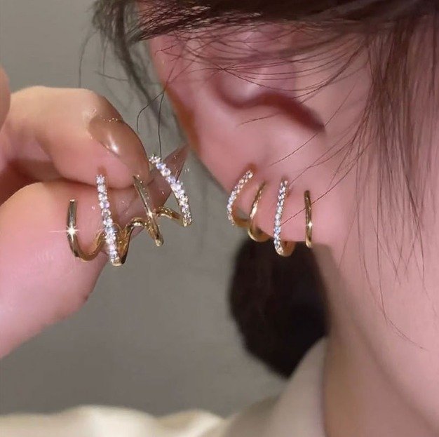 Shiny Crystal Round Earrings